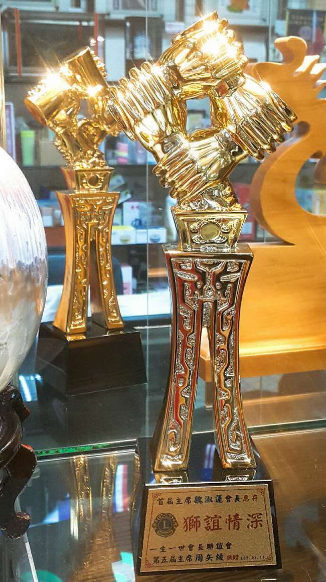 特殊精雕‧金箔擺飾藝品